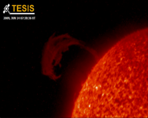 Gran eyección de masa solar. Fotografiada por el telescopia espacial ruso Coronas-Foton el 14 de junio del año 2009