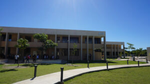 Complejo de aulas de la Escuela Normal